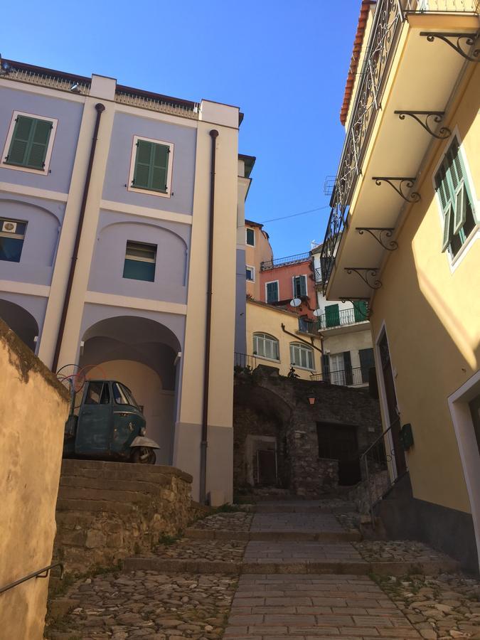 A Ca Du Barba Ge Bed & Breakfast Vallebona Exterior photo